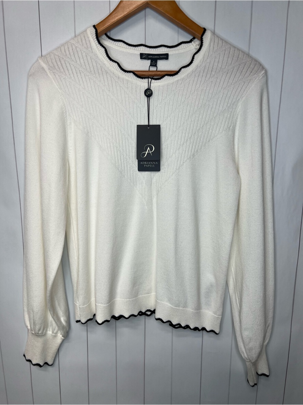 NWT - Adrianna Papell - Long Sleeve Scalloped Trim Sweater - Ivory Small